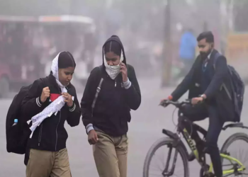 शीतलहर ने बढ़ाई कंपकंपी, आठवीं तक की कक्षाएं 12 जनवरी तक स्थगित